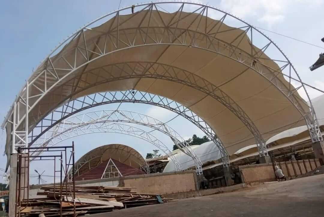 Kanopi membrane bentang lebar